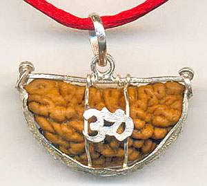 One Mukhi Half Moon